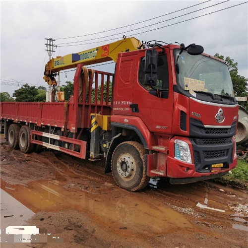 隨車吊出租磨合期的檢查與保養(yǎng)